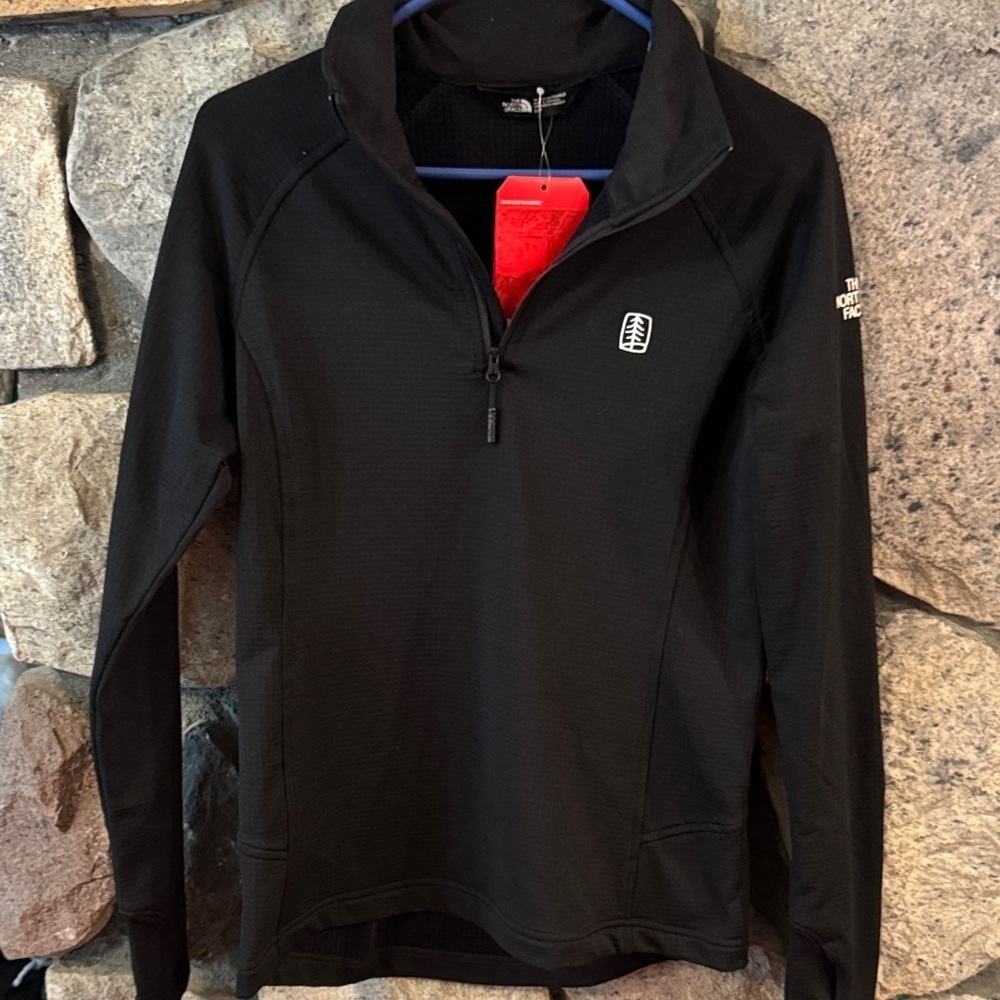 NWT The North Face Black Quarter-Zip Ladies Mountain Peak UFP gear size small